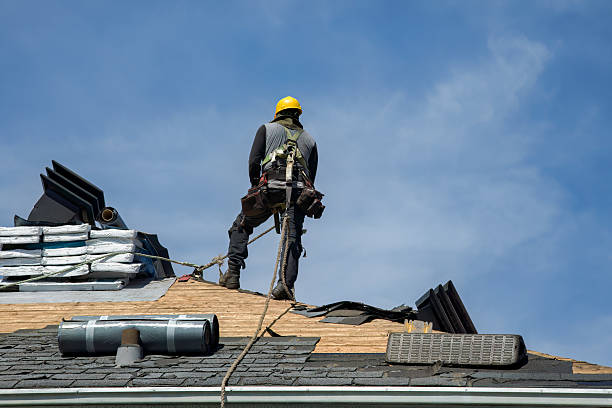 Professional Gutter Installation technician working in Holland, KY